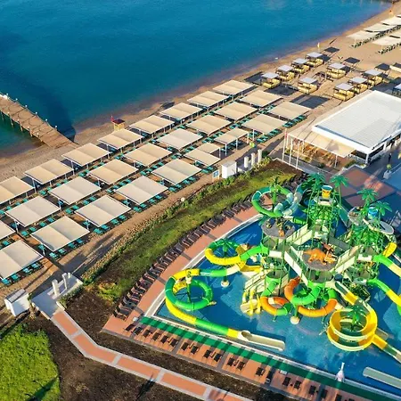 Crystal Centro - Ultimate Resort