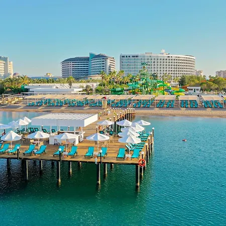 Crystal Centro - Ultimate 5*