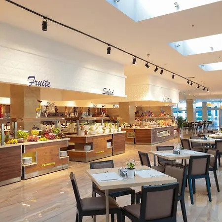 Crystal Centro - Ultimate Üdülőközpont