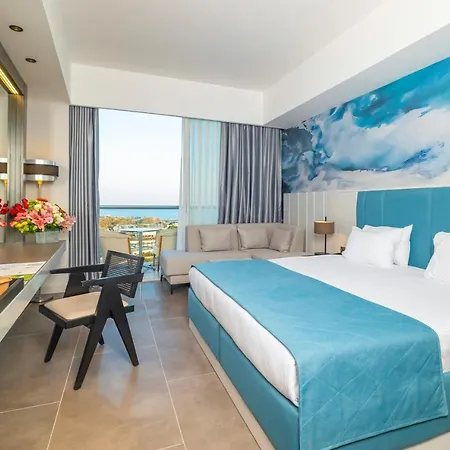 Üdülőközpont Crystal Centro - Ultimate 5*