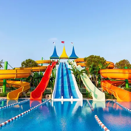 Üdülőközpont Crystal Centro - Ultimate 5*